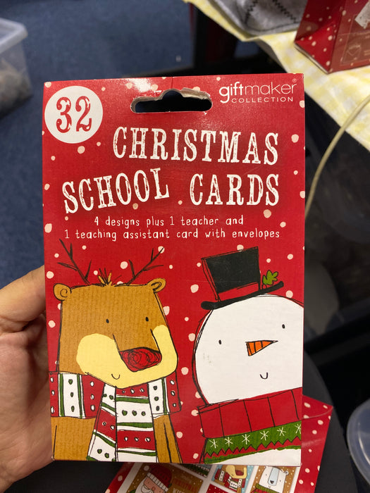 2045 32 Christmas School Cards £2.99